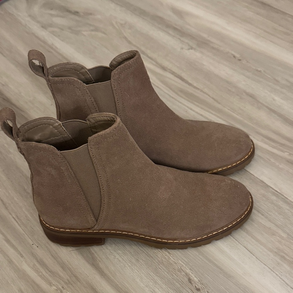 Steve Madden Taupe Suede Chelsea Ankle Boots